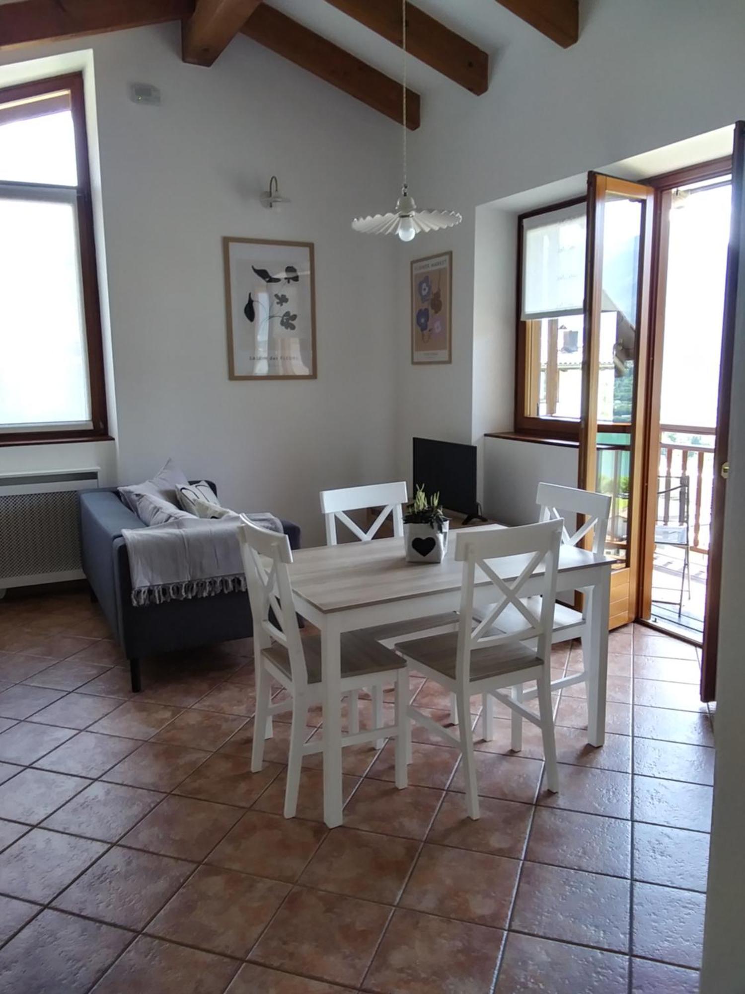 Apartament La Casa Di Athos Tenna Zewnętrze zdjęcie
